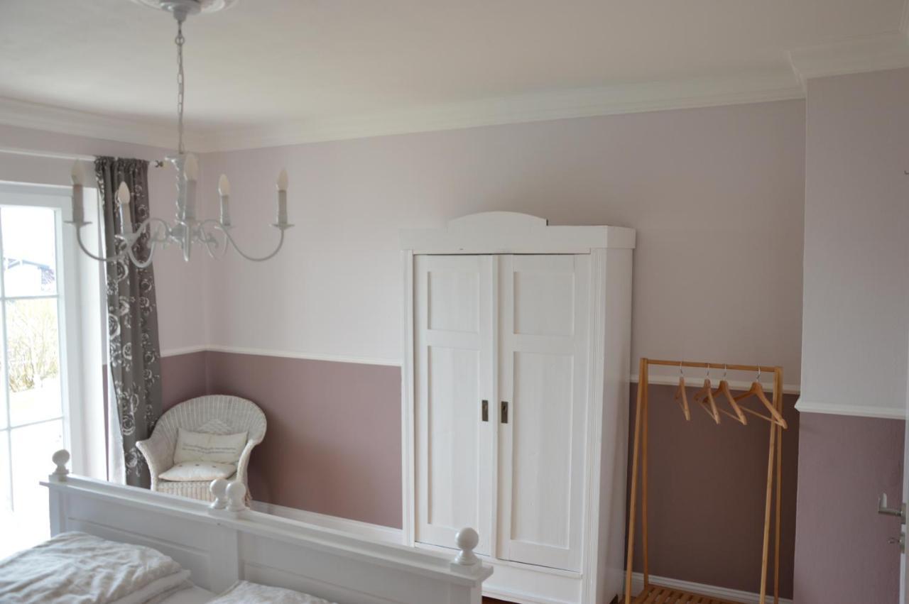 Stilvolles Apartment "Romantic" Neukirchen vorm Wald Luaran gambar